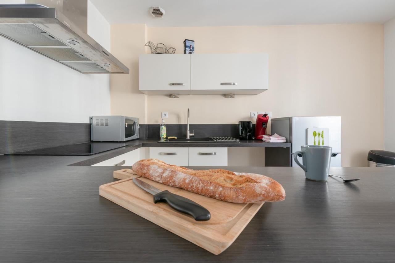 Ker Uhel - Charmant Appartement Plein Centre Saint-Renan ภายนอก รูปภาพ